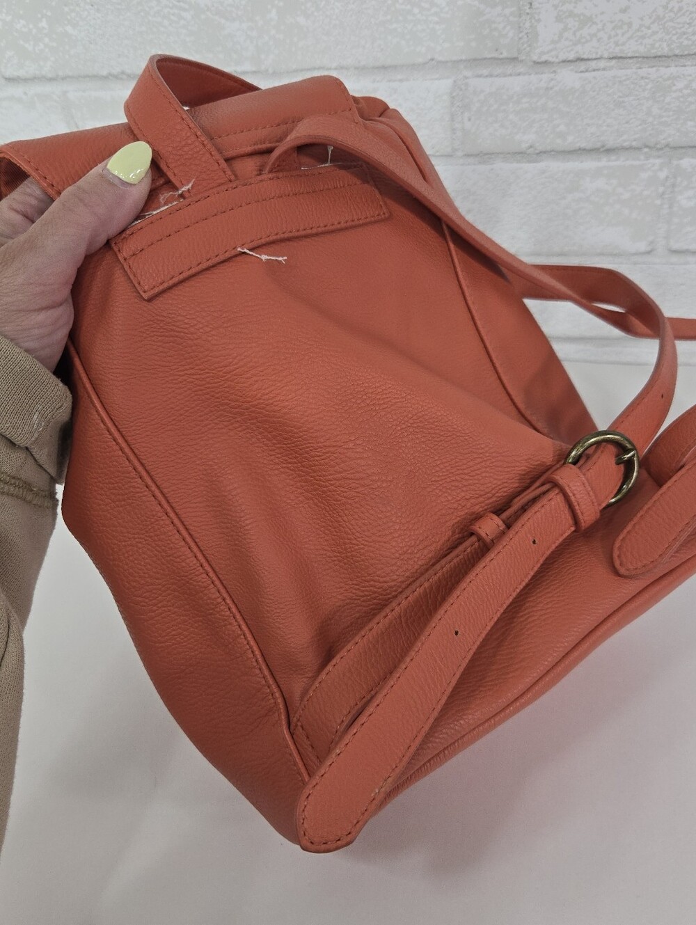Universal Thread like new mini backpack - Picture 5 of 14